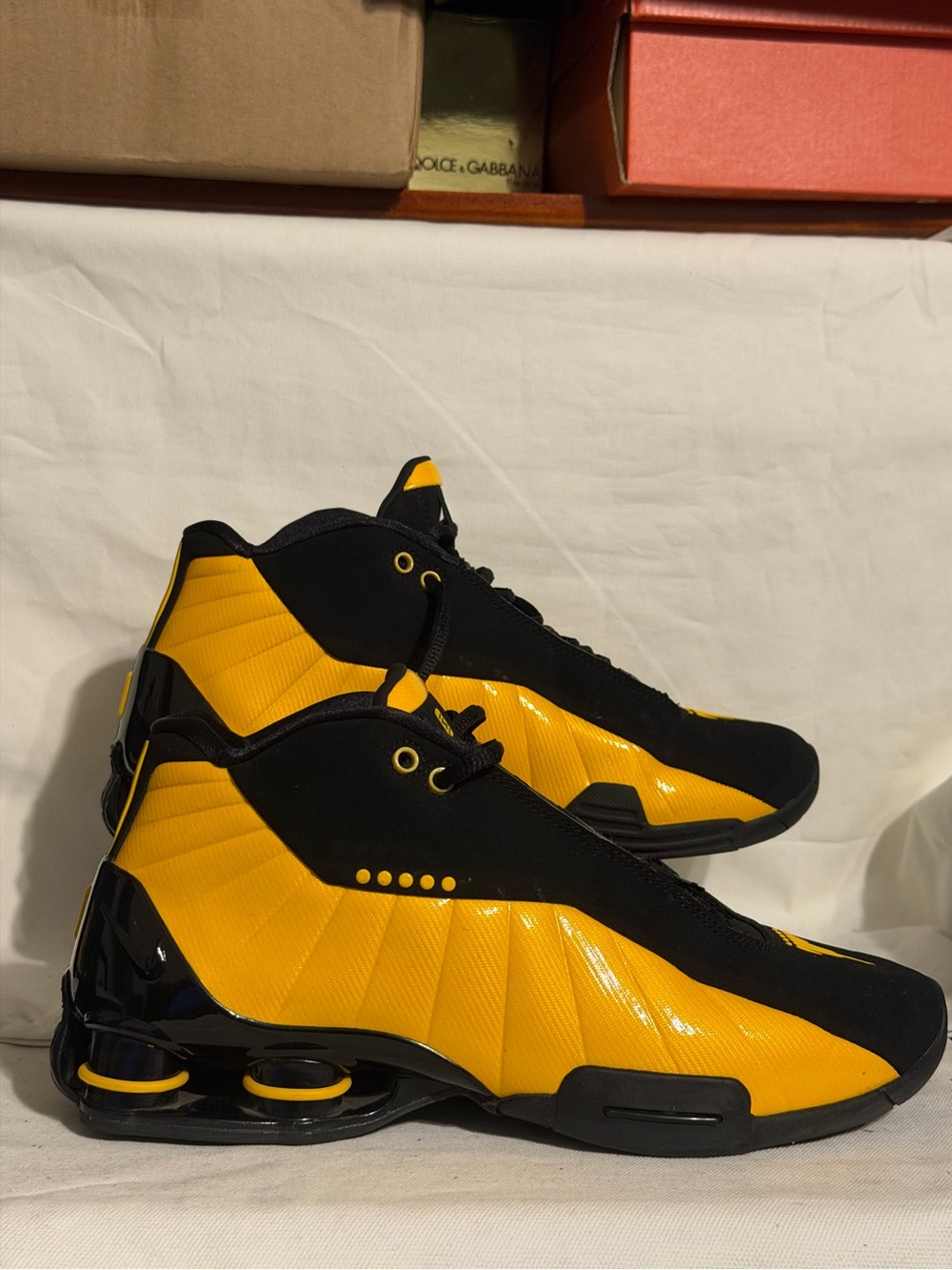 2019 Nike Shox BB4 Black/University Gold AT7843-002 Training Shoes! Size 8